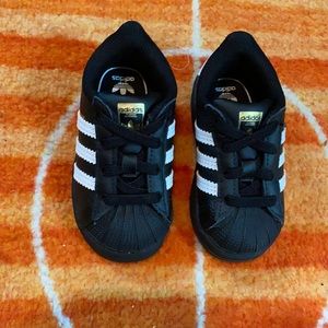 Adidas Superstar